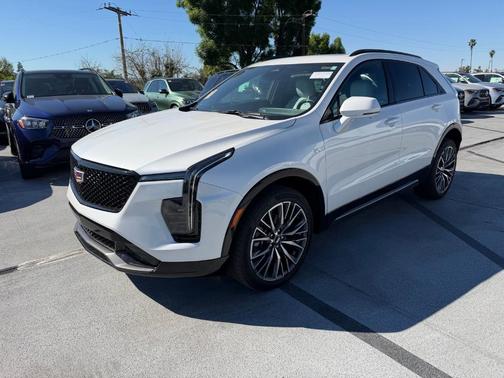 2024 Cadillac XT4 Sport