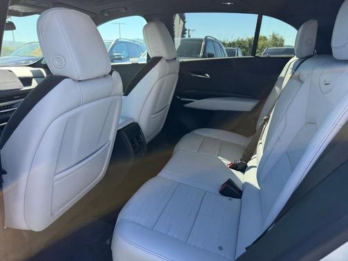 2024 Cadillac XT4 Sport