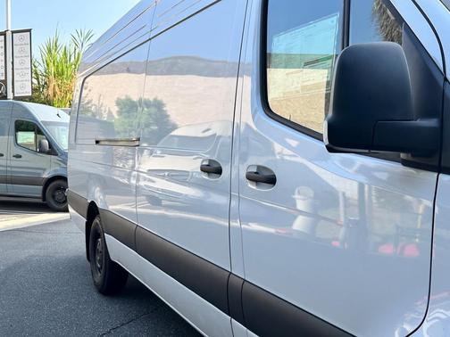2025 Mercedes-Benz Sprinter 2500 170 WB High Roof Extended Cargo