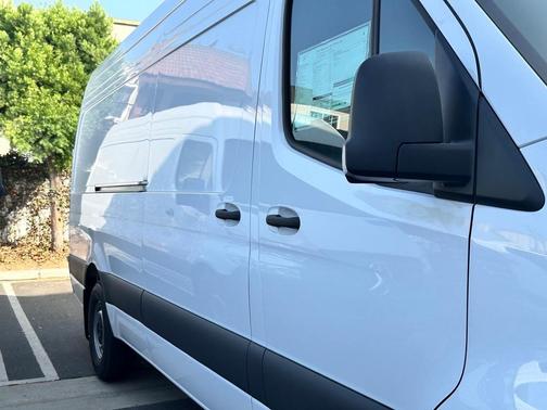 2025 Mercedes-Benz Sprinter 2500 High Roof
