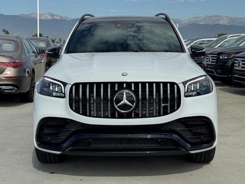 2025 Mercedes-Benz AMG GLS 63 Base