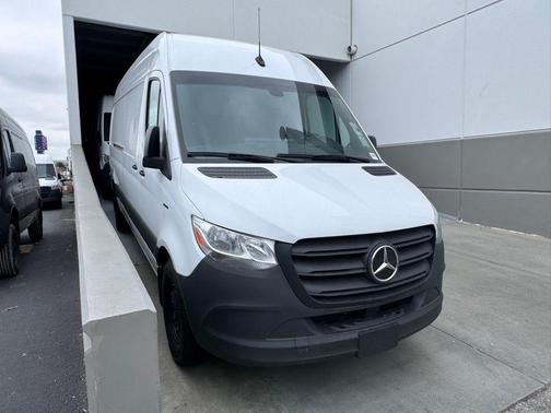 2024 Mercedes-Benz eSprinter 2500 170 WB High Roof Cargo