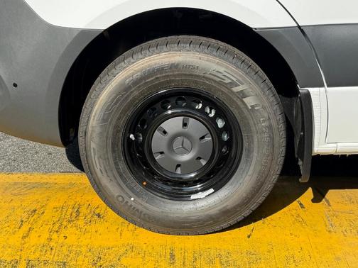 2026 Mercedes-Benz Sprinter 2500 High Roof