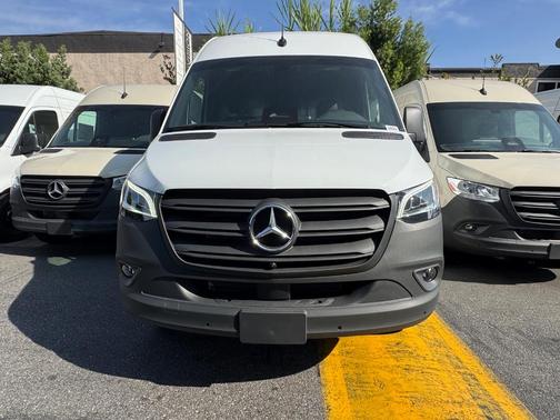 2026 Mercedes-Benz Sprinter 2500 High Roof