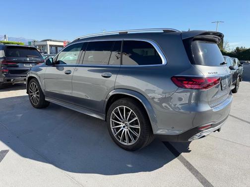 2025 Mercedes-Benz GLS 450 4MATIC
