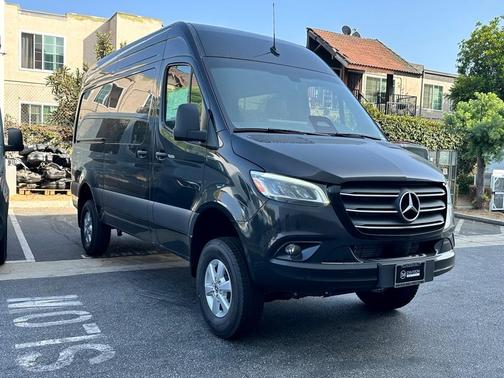 2025 Mercedes-Benz Sprinter 2500 144 WB Standard Roof Crew
