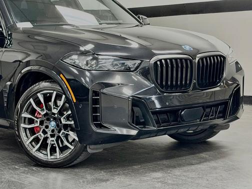 Black Sapphire Metallic 2024 BMW X5 PHEV xDrive50e