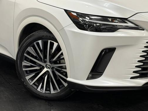 White Pearl 2023 Lexus RX 350 Premium Plus