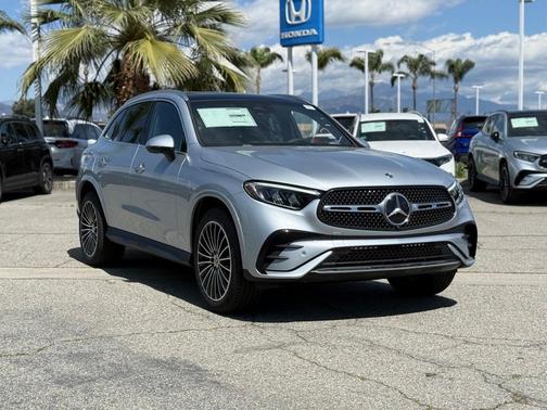2025 Mercedes-Benz GLC 300 Base