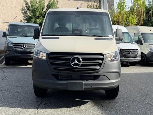 2026 Mercedes-Benz Sprinter 2500 Standard Roof