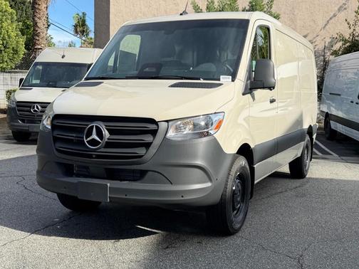 2026 Mercedes-Benz Sprinter 2500 Standard Roof