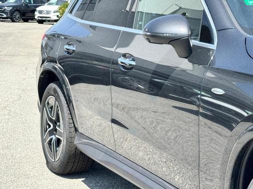2025 Mercedes-Benz GLC 350e Base 4MATIC