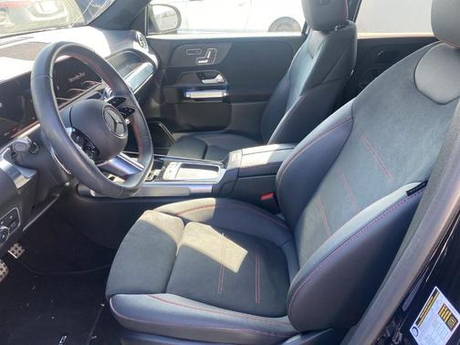 Midnight Black 2025 Mercedes-Benz EQB 250 Base