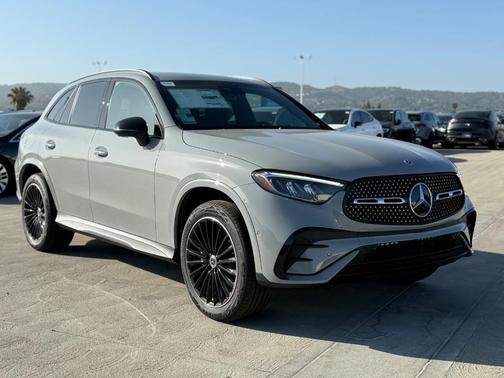 2025 Mercedes-Benz GLC 300 Base 4MATIC