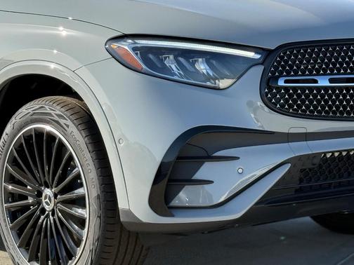 2025 Mercedes-Benz GLC 300 Base 4MATIC