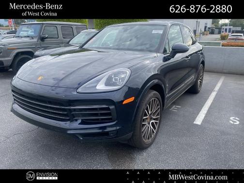 Moonlight Blue Metallic 2023 Porsche Cayenne