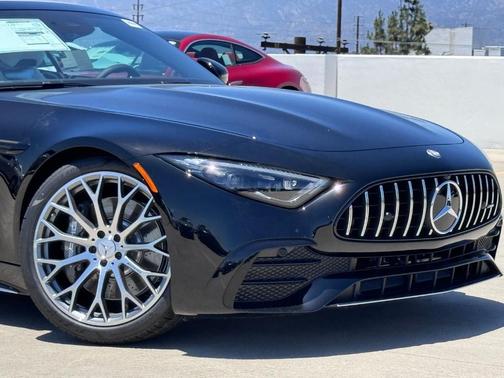Obsidian Black 2026 Mercedes-Benz AMG SL 43 Base