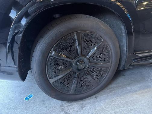 2024 Mercedes-Benz Maybach EQS 680 Base 4MATIC 4MATIC