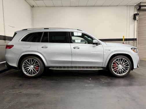 2024 Mercedes-Benz AMG GLS 63 Base 4MATIC