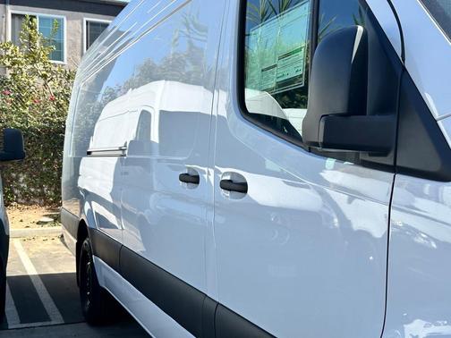 2025 Mercedes-Benz Sprinter 2500 170 WB High Roof Extended Cargo