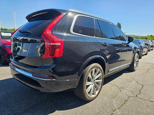 2023 Volvo XC90 B6 Plus 7-Seater