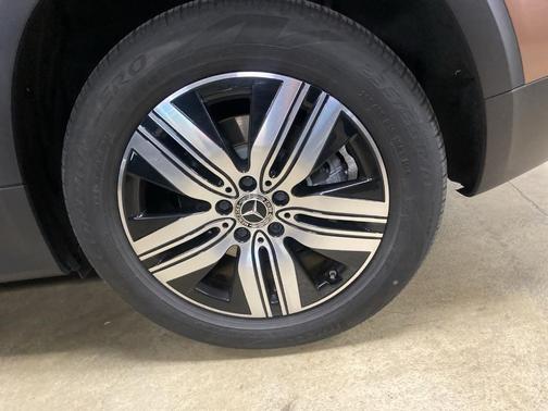 Rose Gold Metallic 2023 Mercedes-Benz EQB 300 Base 4MATIC