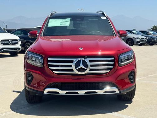 MAN PATAGONIA R 2026 Mercedes-Benz GLB 250 Base