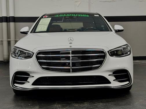 Moonlight White 2024 Mercedes-Benz S-Class S 580 4MATIC