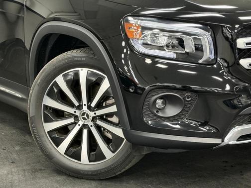 2022 Mercedes-Benz GLB 250 Base