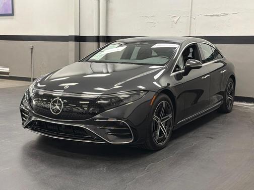 Gray Metallic 2023 Mercedes-Benz EQS 580 Base 4MATIC