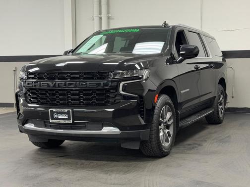 2023 Chevrolet Suburban LS