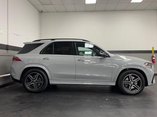 Alpine Gray 2026 Mercedes-Benz GLE 450 4MATIC