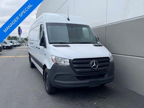 2024 Mercedes-Benz eSprinter 2500 170 WB High Roof Cargo