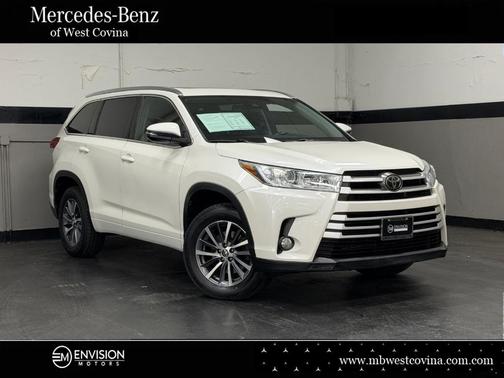 Blizzard Pearl 2018 Toyota Highlander XLE