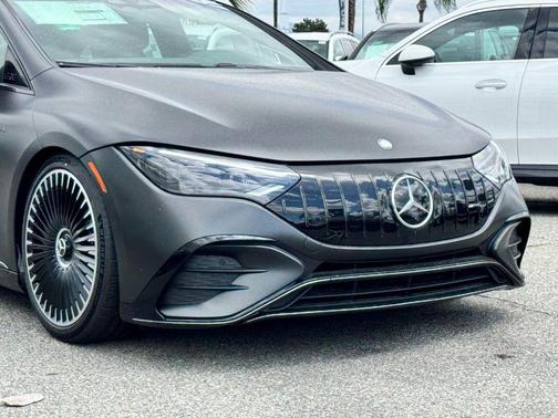 2025 Mercedes-Benz AMG EQE Base