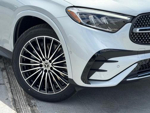 Silver Metallic 2026 Mercedes-Benz GLC 300 Base