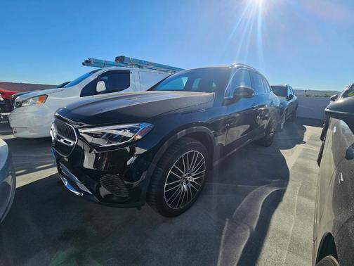 2025 Mercedes-Benz GLC 300 Base