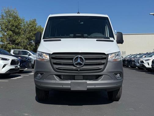 2026 Mercedes-Benz Sprinter 2500 144 WB