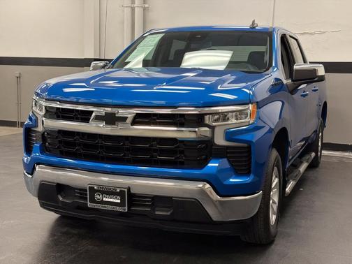 Glacier Blue Metallic 2024 Chevrolet Silverado 1500 LT