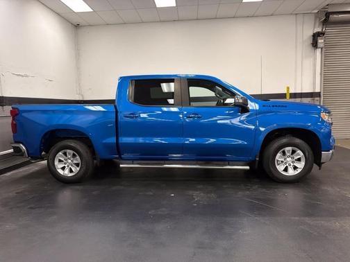 Glacier Blue Metallic 2024 Chevrolet Silverado 1500 LT