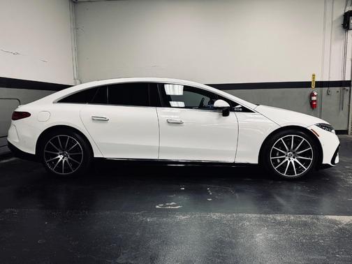 2023 Mercedes-Benz EQS 580 Base 4MATIC