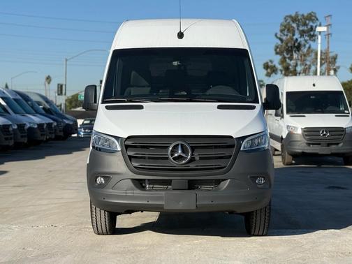2025 Mercedes-Benz Sprinter 3500 High Roof
