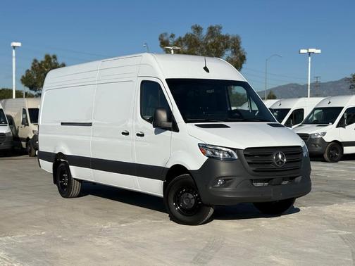 2025 Mercedes-Benz Sprinter 3500 High Roof