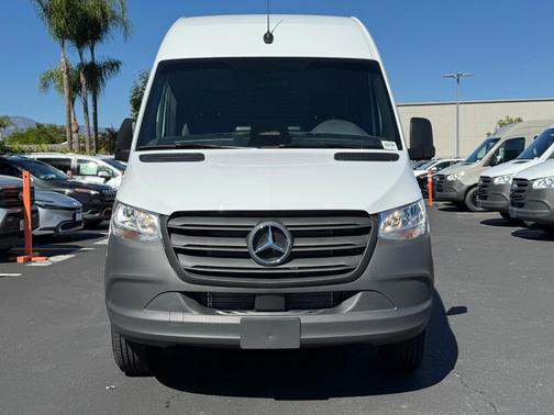 2026 Mercedes-Benz Sprinter 2500 170 WB