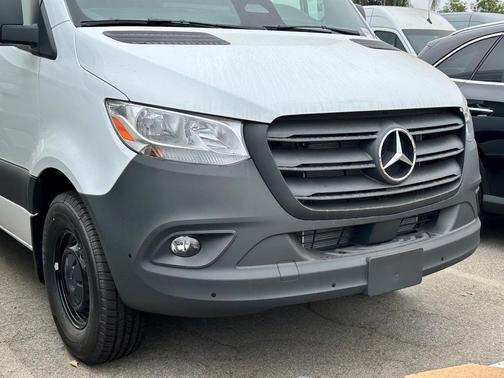 2025 Mercedes-Benz Sprinter 2500 170 WB High Roof Extended Cargo