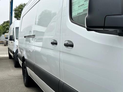 2025 Mercedes-Benz Sprinter 2500 170 WB High Roof Extended Cargo