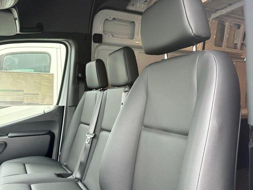Arctic White 2025 Mercedes-Benz Sprinter 2500 170 WB High Roof Extended Cargo