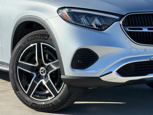 2026 Mercedes-Benz GLC 300 Base