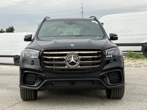 2026 Mercedes-Benz GLS 580 Base 4MATIC