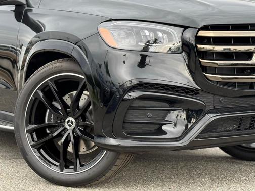 2026 Mercedes-Benz GLS 580 Base 4MATIC